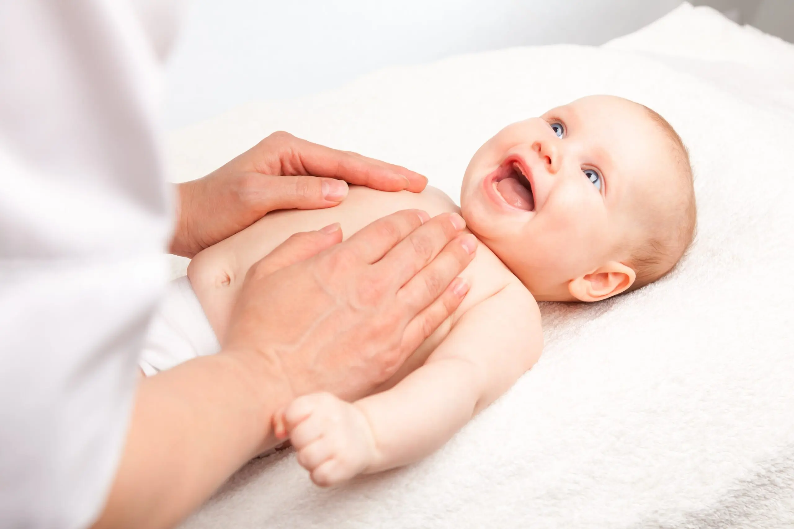 babymassage hos børneklinikken fysiohuset