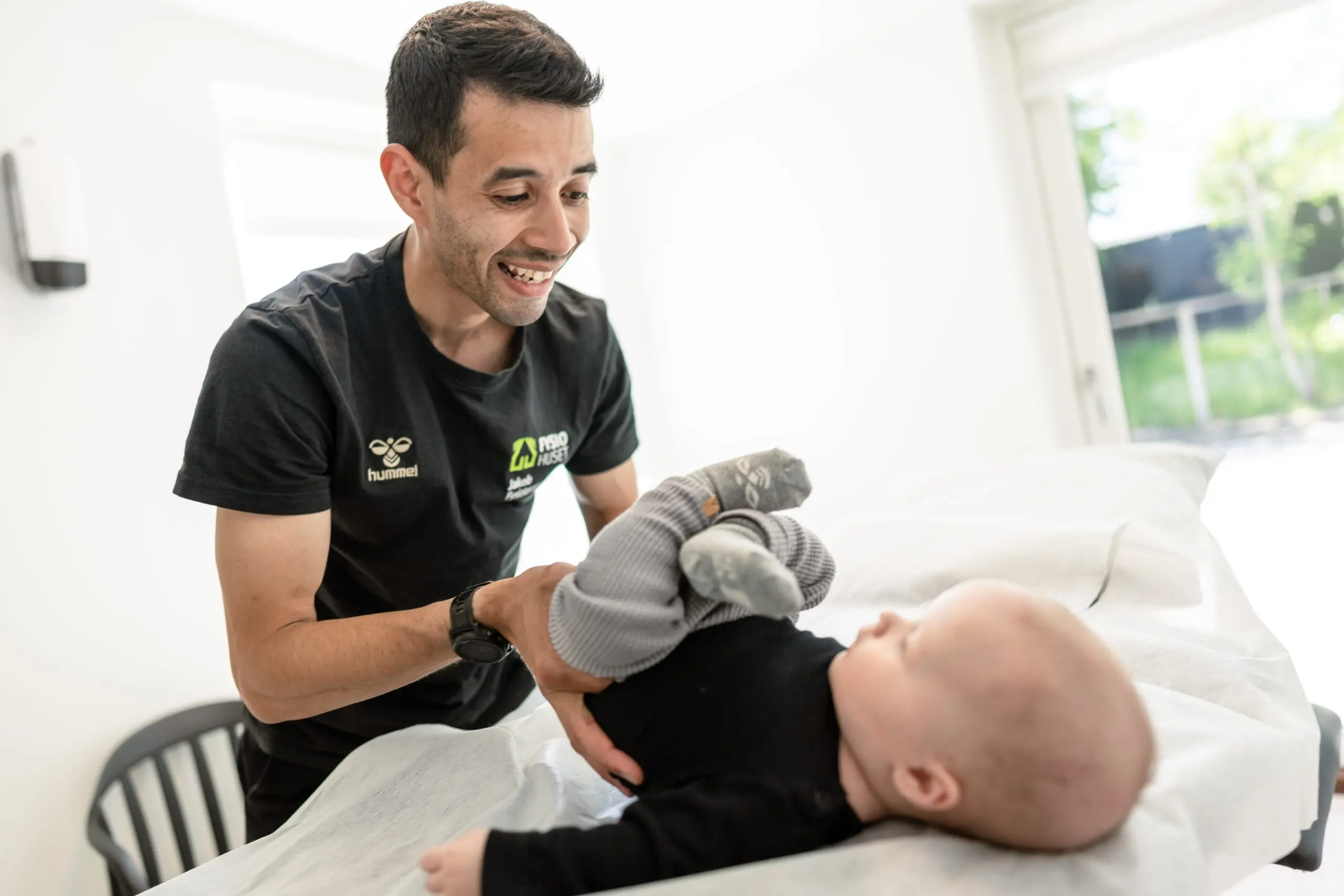 Babytjek hos børneklinikken fysiohuset